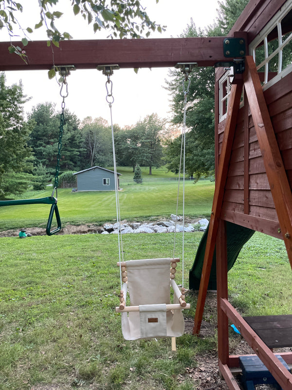 Sweet Swinging Baby / Toddler Swing